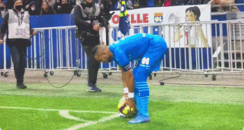 重庆铜梁龙冲超成功，重庆足球时隔4个赛季重返中超联赛