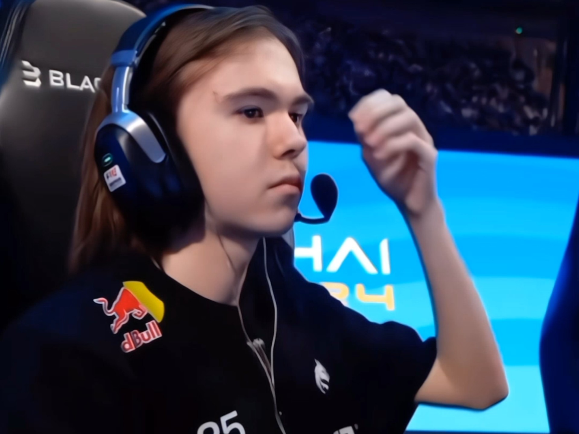 3个赛点无法拿下？ TyLoo 的铁血防守进入加时赛，GL连得7分赢得第一张地图